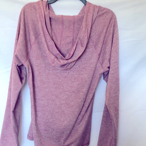 Ideology Lightweight Hooded Pullover - heathered cranberry - Picture 2 of 4